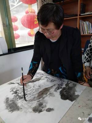 静宁县美术家协会召开创作研讨笔会